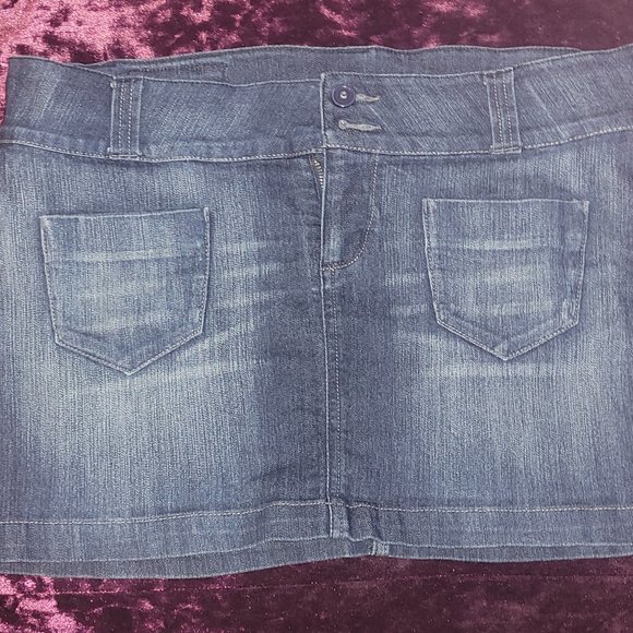 Jean skirts - Picture 1 of 2